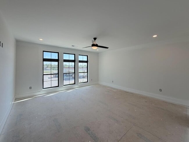 Building Photo - 4161 Cocos Wy