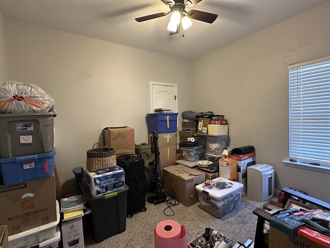 Building Photo - 27 Dove Run Dr