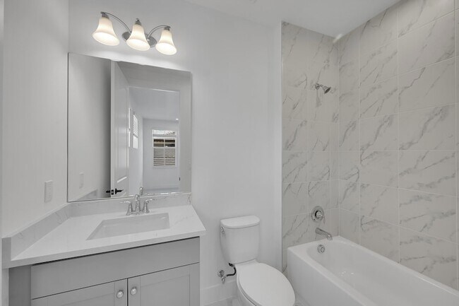 Building Photo - 9524 St Germain Dr