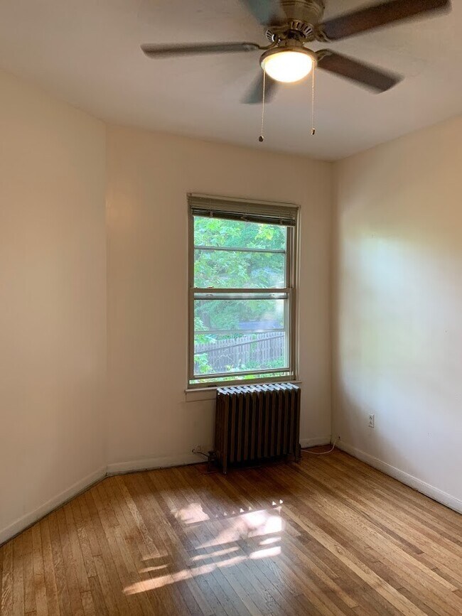 Building Photo - 5544 Fair Oaks Street