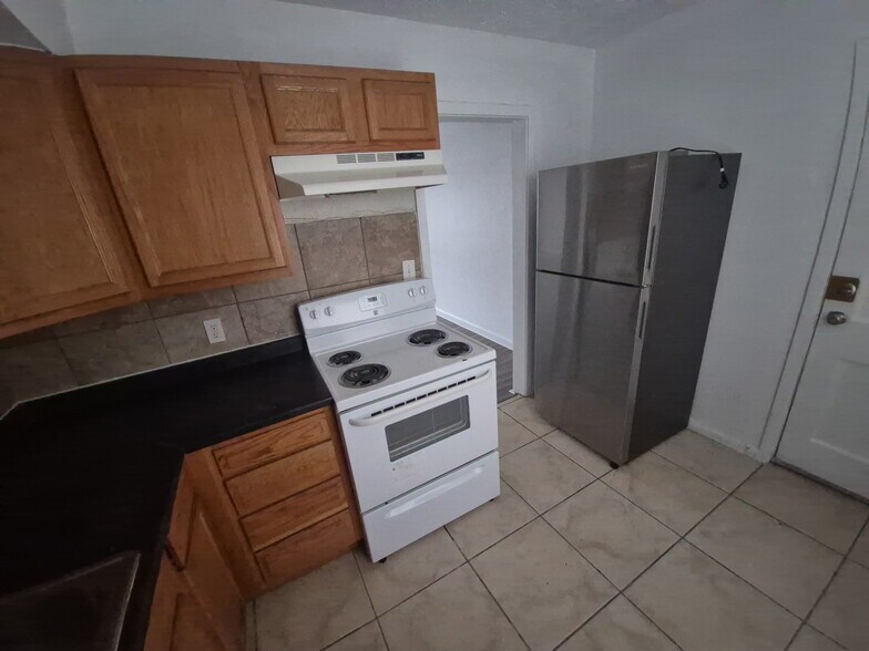 Building Photo - 2334 Davue Cir