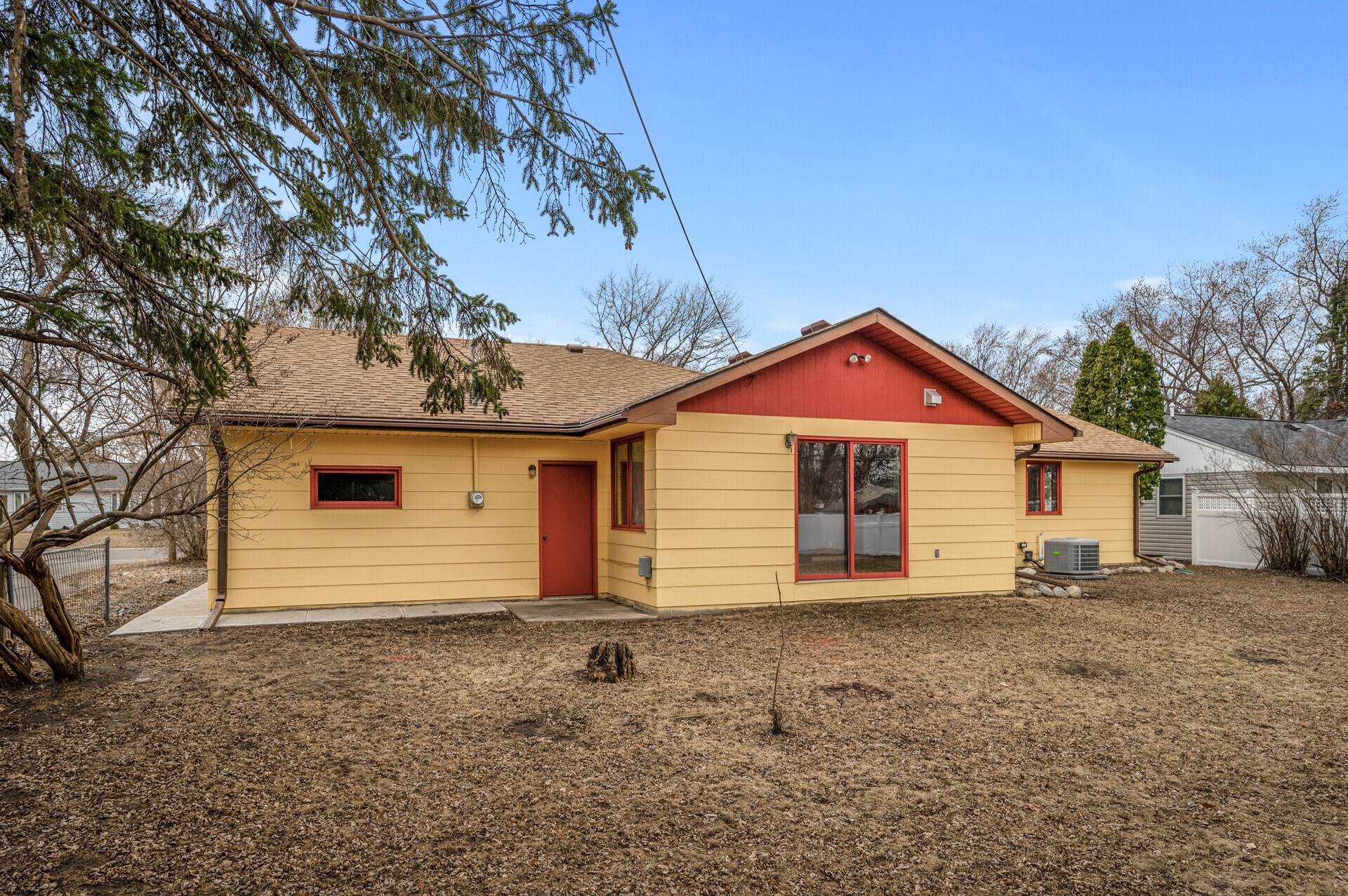 Building Photo - 5616 Nevada Ave N