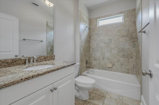 Building Photo - 2776 Palafox Ln