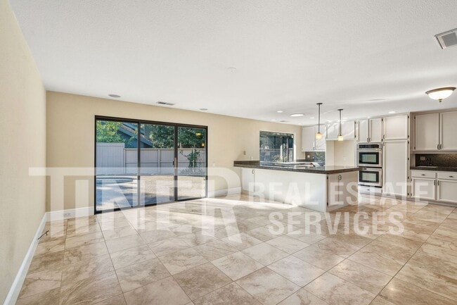 Building Photo - 1920 Gold Nugget Pl