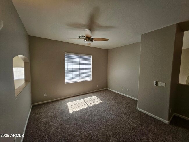 Building Photo - 2065 E Hulet Dr