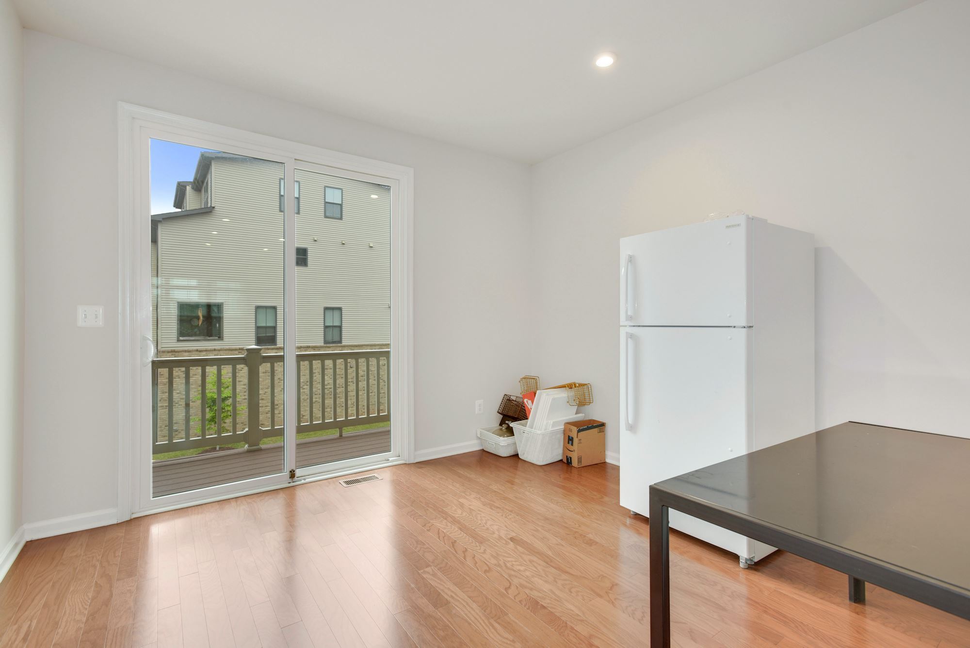 Building Photo - 43501 Apple Orchard Sq