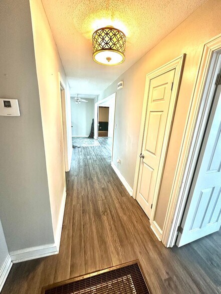 Building Photo - 4850 Saints Delight Rd