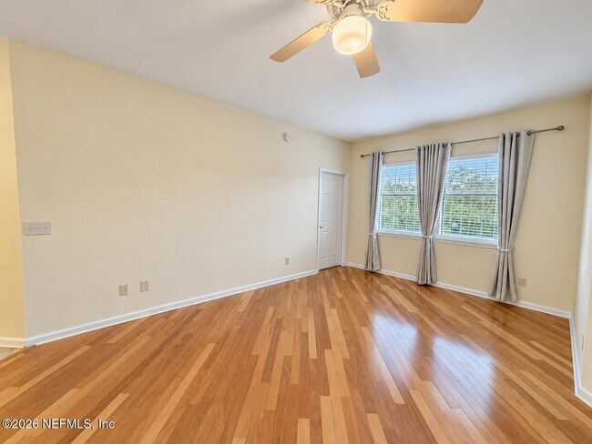 Building Photo - 2521 Vista Cove Rd
