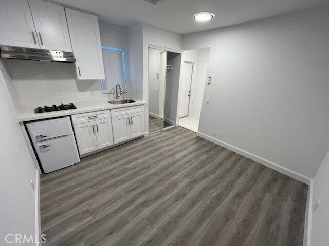 Building Photo - 383 Harvey Dr