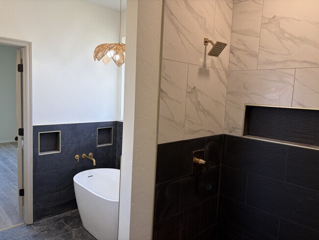 Building Photo - 11601 Hackney Ln