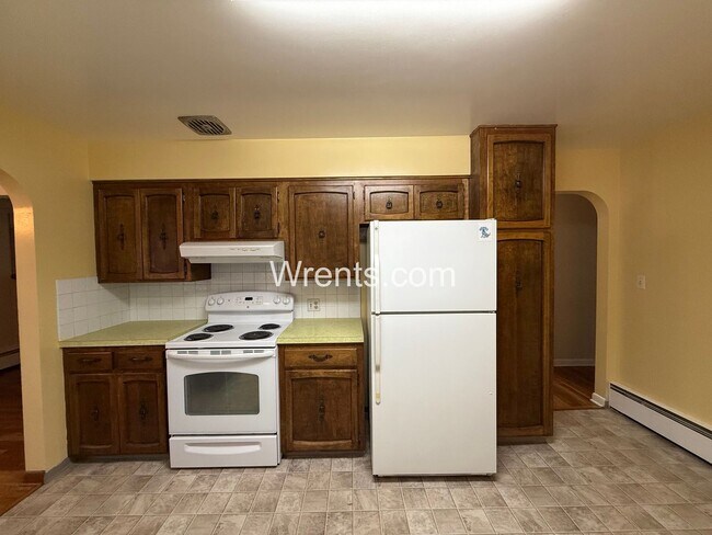 Building Photo - South Hill Charming corner lot 3 bed 2 bath in quiet neighborhood