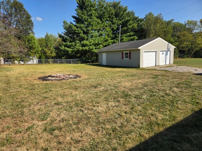 Building Photo - 3 Bedroom, 2 Bathroom House for Rent