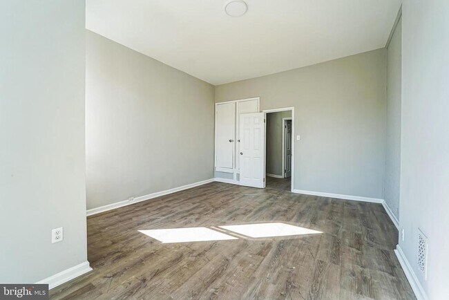 Building Photo - 2356 McCulloh St