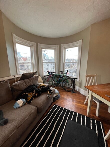 Building Photo - 55 Cedar St