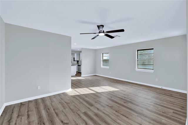 Building Photo - 520 Harlem Ave