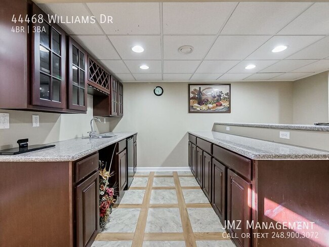 Building Photo - 44468 Williams Dr