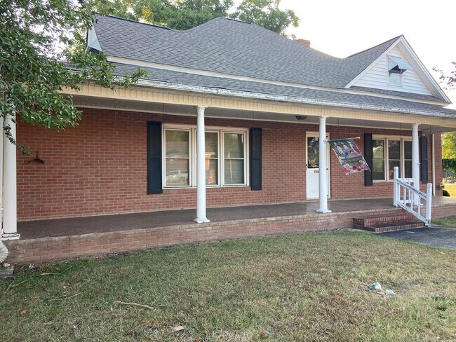 Building Photo - 4382 Kershaw Camden Hwy