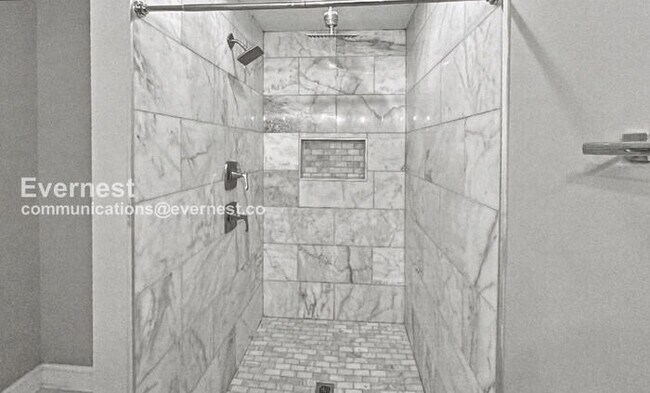 Building Photo - 155 Rosser St SW