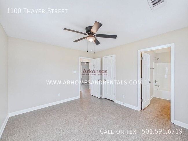 Building Photo - 1100 Thayer St