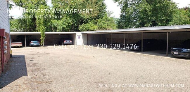 Building Photo - 1821 Ferndale Rd NW