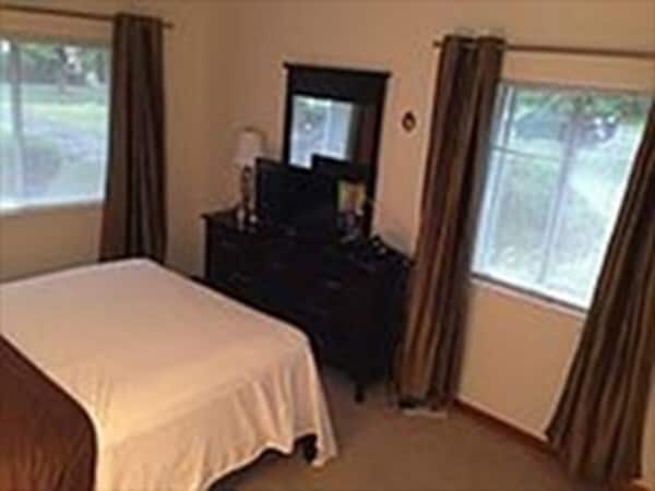 Building Photo - 44 Bayberry Dr