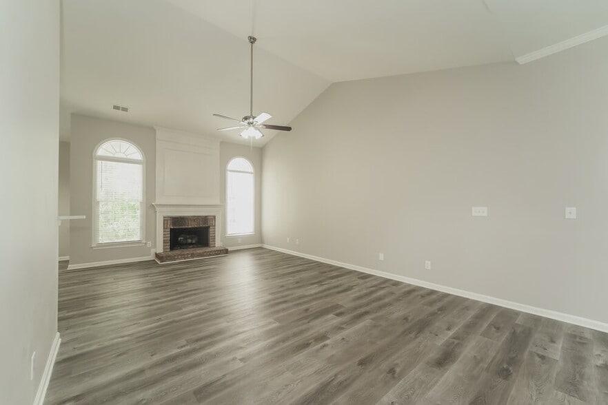 Building Photo - 3632 Arklow Rd