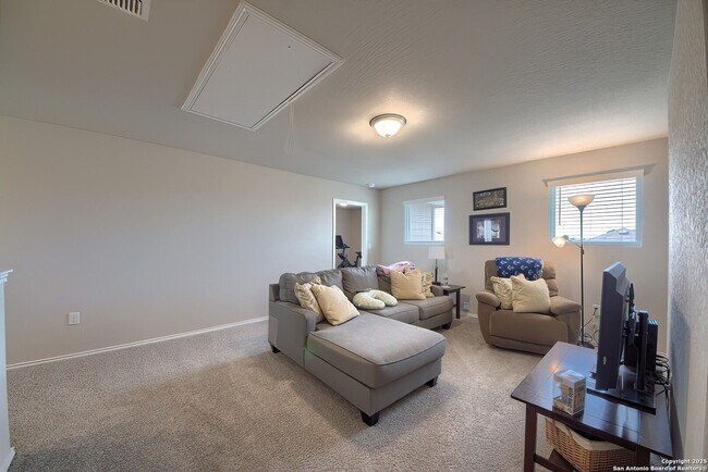 Building Photo - Welcome Home