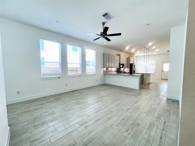 Building Photo - 2319 Forest Flower Wy