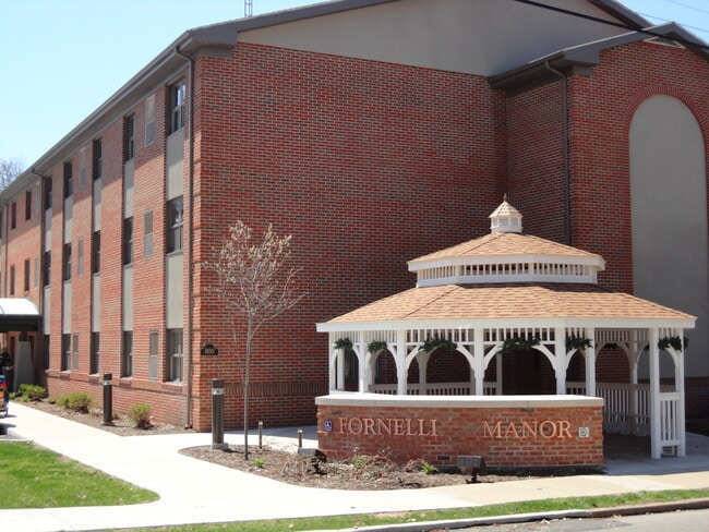 Primary Photo - Fornelli Manor