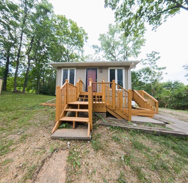Primary Photo - Updated 3 Bedroom 2.5 Bathrooms