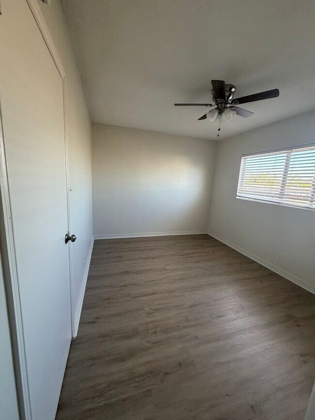 Building Photo - 1 BDRM NOW AVAILABLE WITH MOVE IN SPECIAL!!