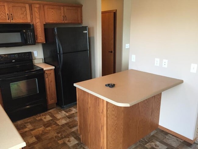 Building Photo - 1723 Torrey Pines Dr