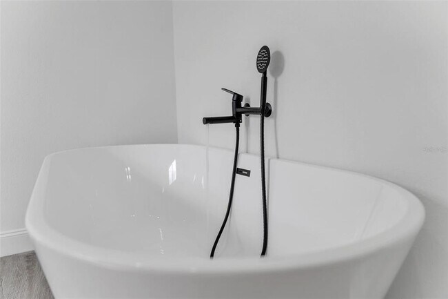 Building Photo - 2211 SW 153rd Pl Rd