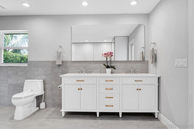 Building Photo - 23313 Lago Mar Cir