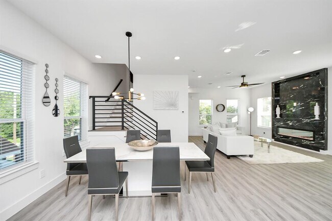 Building Photo - 3604 Runnels St