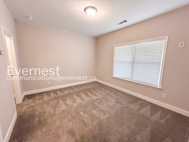 Building Photo - Luxury Living at its Finest: Stunning 3-Bedroom Townhouse in Townsend at Lenox Park / No Pets All...