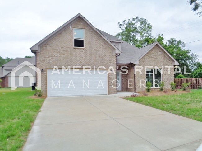 Building Photo - DEPOSIT PENDING!!! - Home in Tuscaloosa..... Available to View w/ 48HR notice!!!