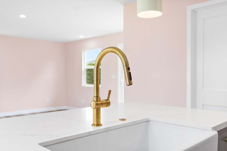 Building Photo - 4312 W 59th St