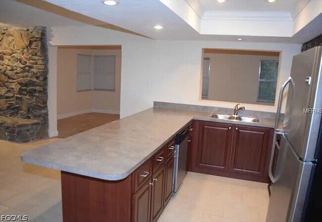Building Photo - 1456 Ridgelane Cir S