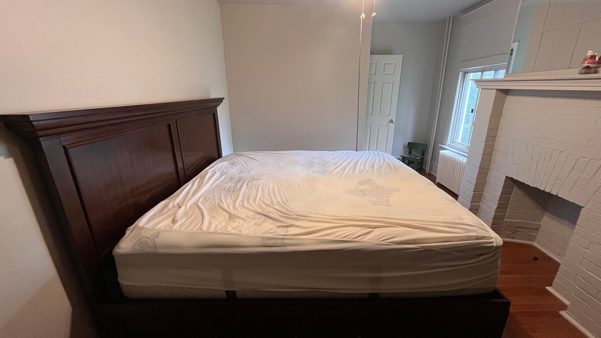 Building Photo - 5859 Hobart St