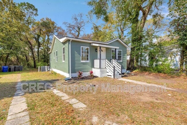 Building Photo - 2642 Ferrara Dr