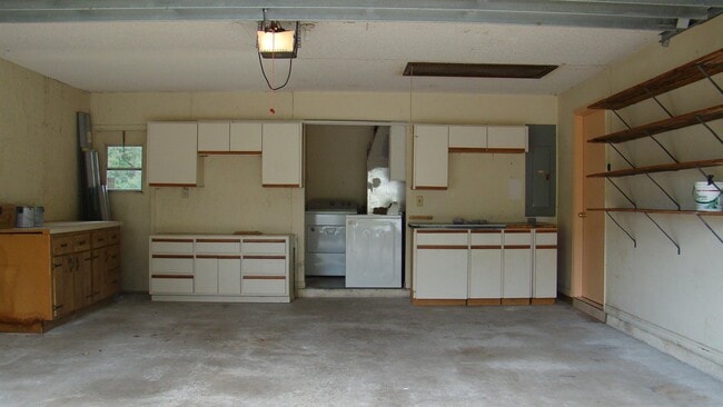 Building Photo - 1296 Sykes Rd SE