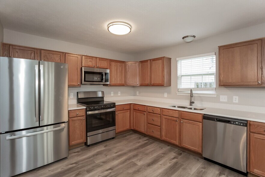Building Photo - 152 Heartwood Hill