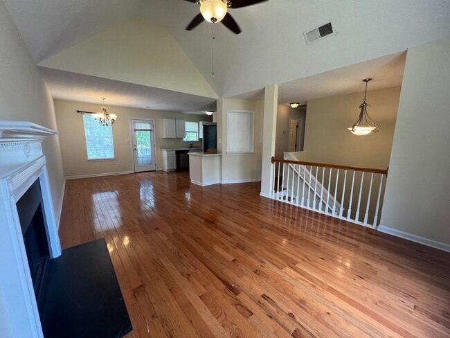 Building Photo - 111 Manx Dr