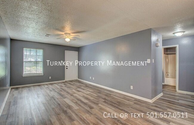 Building Photo - 3219 Holt St