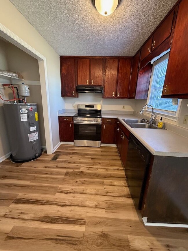 Building Photo - 235 Boles Rd