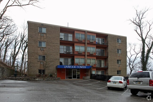 Building Photo - Linwood Towers