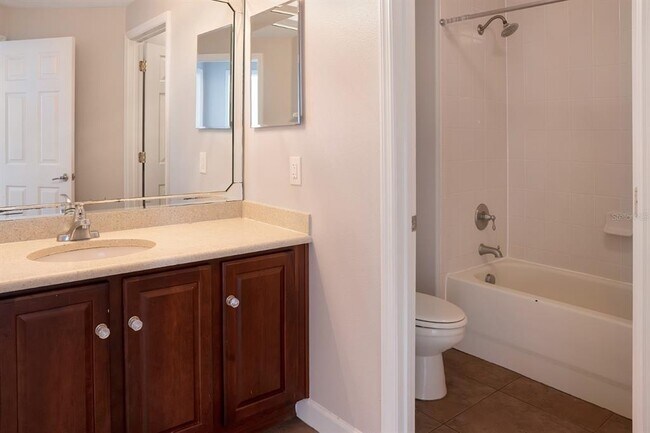 Building Photo - 3528 Sanctuary Dr