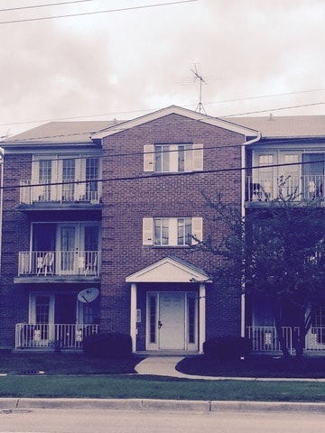 Building Photo - 4272 Central Rd