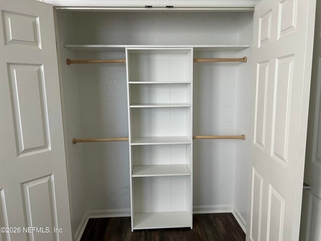 Building Photo - 1001 Monument Rd